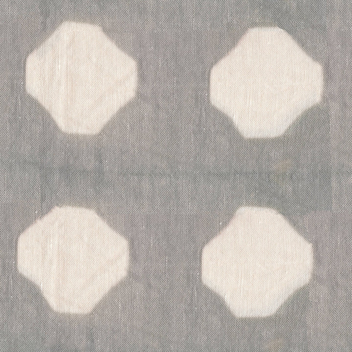 Soho - Metropolitan Gray / Small Cut - 1.47 yards